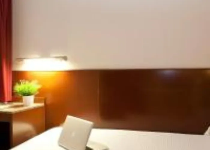 Otel Sant Pau 3*